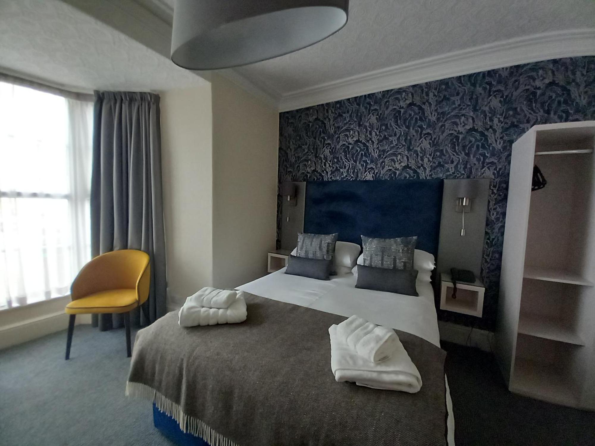 Royal Sportsman Hotel Портмадог Екстериор снимка