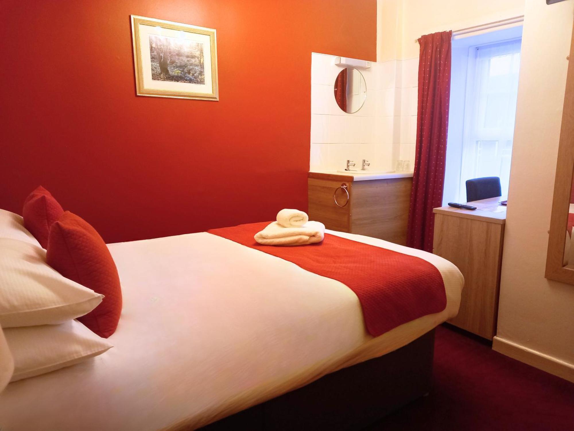 Royal Sportsman Hotel Портмадог Екстериор снимка